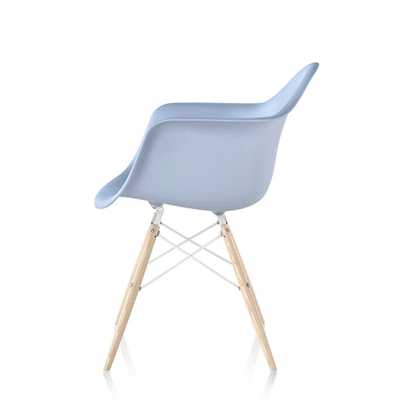 eames-molded-plastic-armchair-dowel-base-6-83187